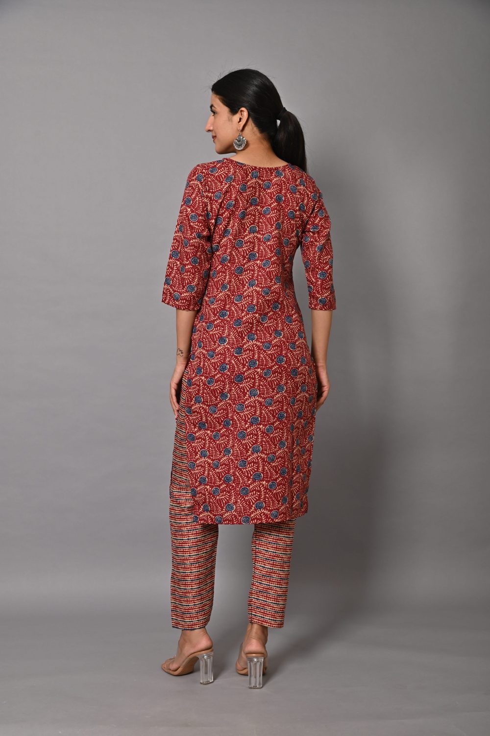 Women's Ethnic Rust Red Printed Kurta with Straight Pants Set - Image 2